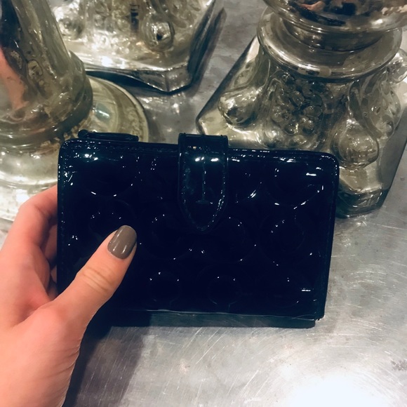 Authentic coach wallet patent leather - Picture 3 of 5